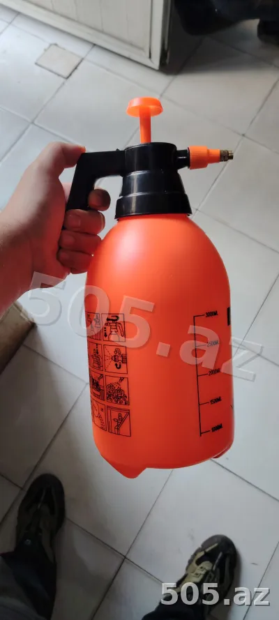 Avtomobillər üçün köpük aparatı