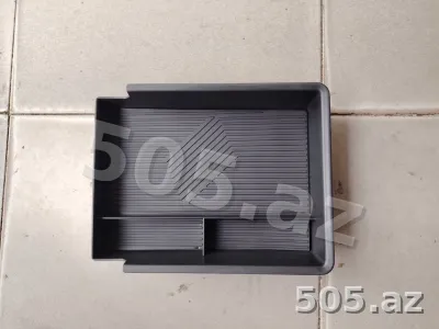 Konsul İçinin Qabı — Changan A05