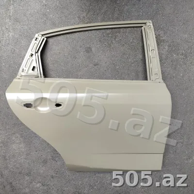 Ön qapı — Changan A05 - 4