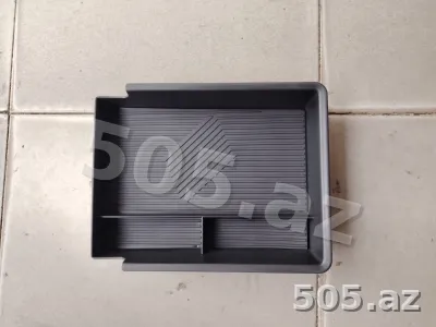 Changan A05 üçün qəpik qabı(Qolaltı konsulun iç qabı)