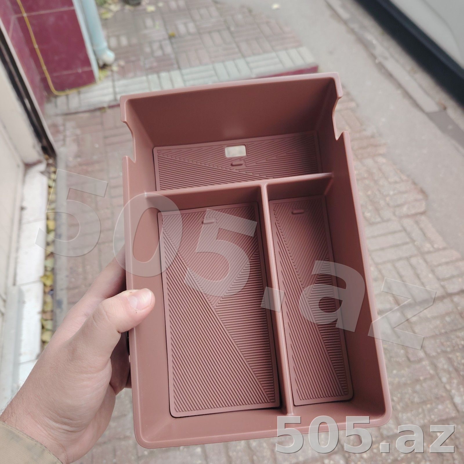Changan UniZ üçün qəpik qabı(Orta konsulun düzənləyicisi)